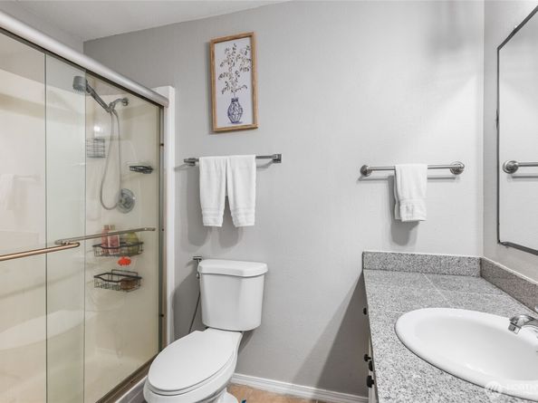 1617 SW 324th Place, Federal Way WA 98023