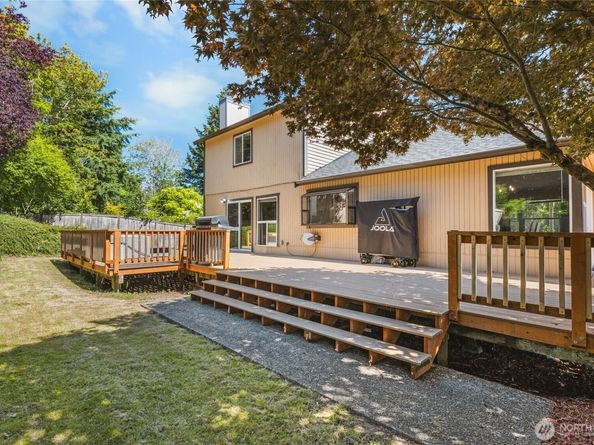 1617 SW 324th Place, Federal Way WA 98023