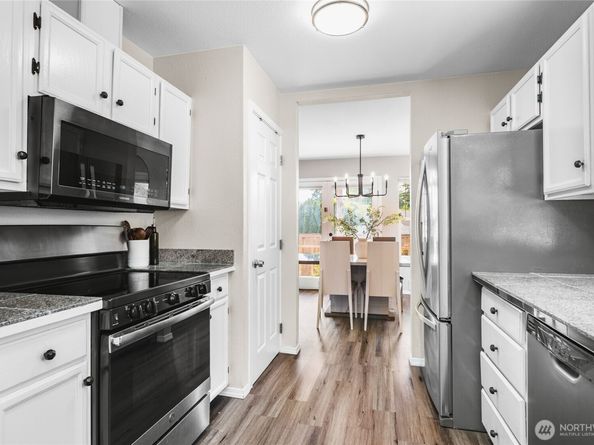 1617 SW 324th Place, Federal Way WA 98023