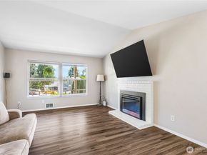 1617 SW 324th Place, Federal Way WA 98023