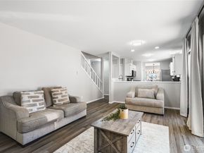 1617 SW 324th Place, Federal Way WA 98023