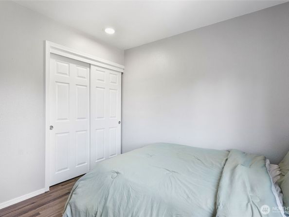 1617 SW 324th Place, Federal Way WA 98023