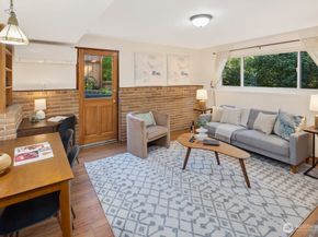 11811 33rd Avenue NE, Seattle WA 98125