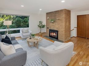 11811 33rd Avenue NE, Seattle WA 98125