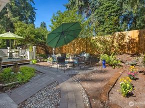 11811 33rd Avenue NE, Seattle WA 98125