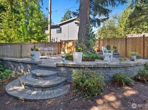 11811 33rd Avenue NE, Seattle WA 98125