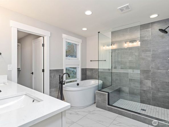 13001 75th Place S, Seattle WA 98178
