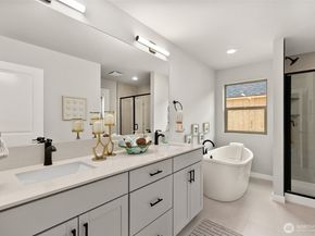 12433 SE 256th Place 4, Kent WA 98030