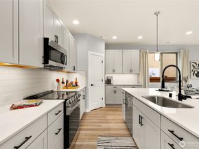 12433 SE 256th Place 4, Kent WA 98030