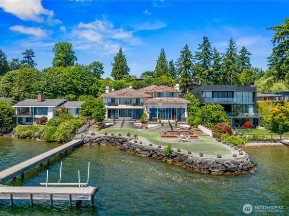 6669 N NE Windermere Road, Seattle WA 98115