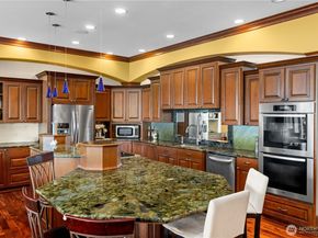 6669 N NE Windermere Road, Seattle WA 98115