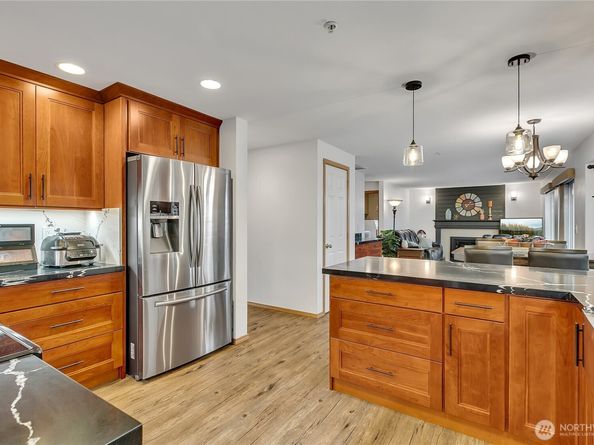 4318 NE 9th Place, Renton WA 98059