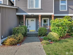 4318 NE 9th Place, Renton WA 98059