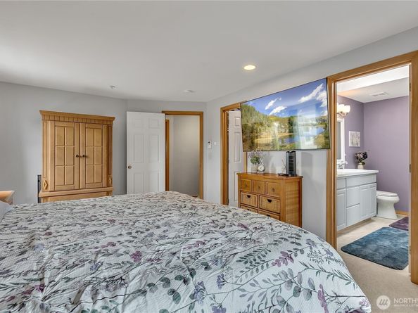 4318 NE 9th Place, Renton WA 98059