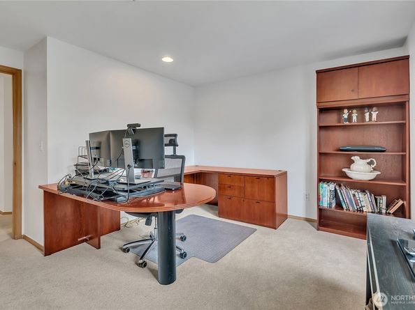 4318 NE 9th Place, Renton WA 98059