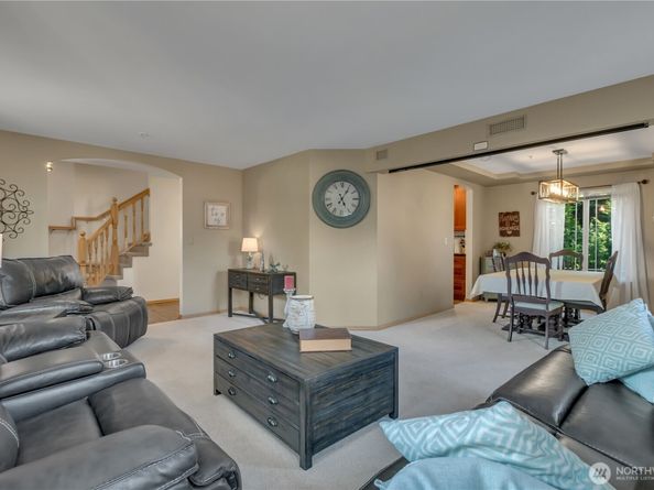 4318 NE 9th Place, Renton WA 98059