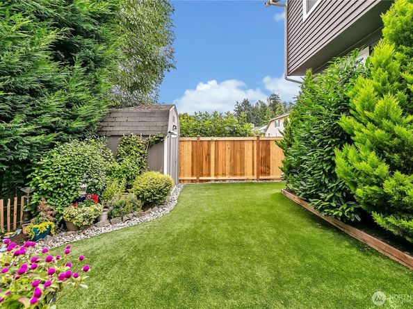 4318 NE 9th Place, Renton WA 98059