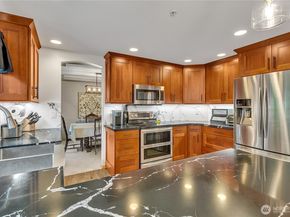 4318 NE 9th Place, Renton WA 98059