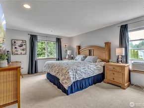 4318 NE 9th Place, Renton WA 98059
