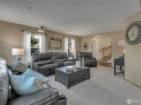 4318 NE 9th Place, Renton WA 98059