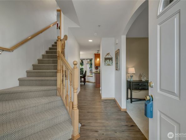 4318 NE 9th Place, Renton WA 98059