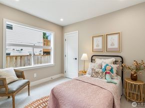 4725 37th Avenue SW, Seattle WA 98126