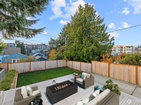 4725 37th Avenue SW, Seattle WA 98126