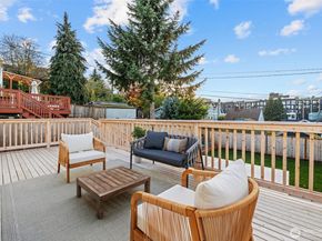 4725 37th Avenue SW, Seattle WA 98126