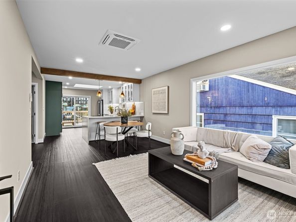 4725 37th Avenue SW, Seattle WA 98126