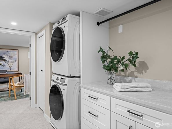 4725 37th Avenue SW, Seattle WA 98126