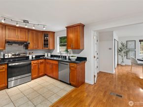 204 Duvall Ave SE, Renton WA 98059