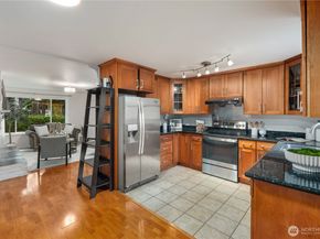 204 Duvall Ave SE, Renton WA 98059