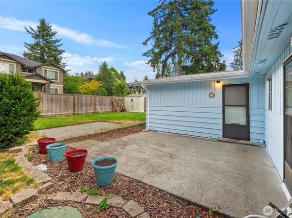 204 Duvall Ave SE, Renton WA 98059