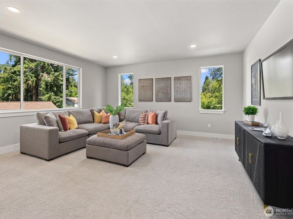 16429 Snohomish Avenue SE, Clearview WA 98296