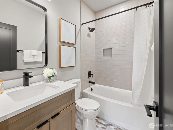 16429 Snohomish Avenue SE, Clearview WA 98296