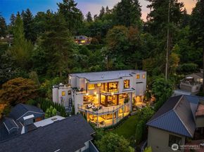 9630 SE 5th Street, Bellevue WA 98004