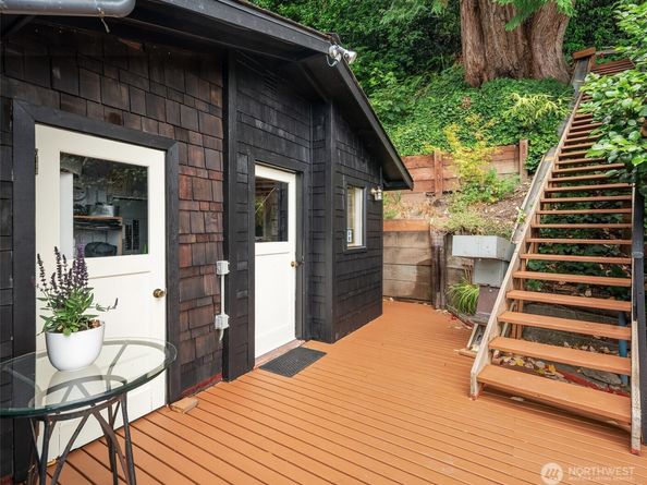 11212 SW 125th Street, Vashon WA 98070