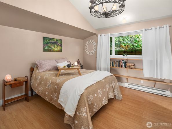 11212 SW 125th Street, Vashon WA 98070