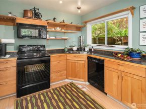 11212 SW 125th Street, Vashon WA 98070
