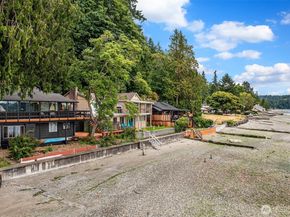 11212 SW 125th Street, Vashon WA 98070