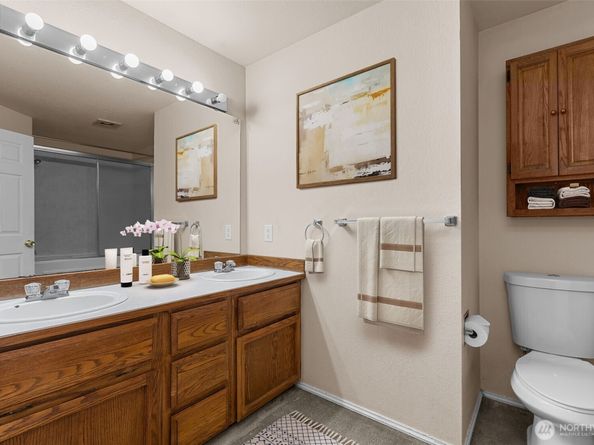 1124 SW 354th Street, Federal Way WA 98023
