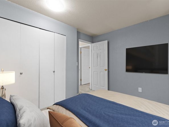 1124 SW 354th Street, Federal Way WA 98023
