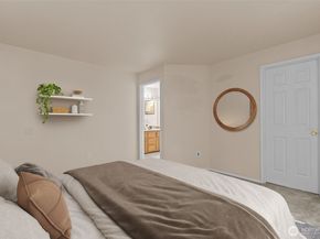 1124 SW 354th Street, Federal Way WA 98023