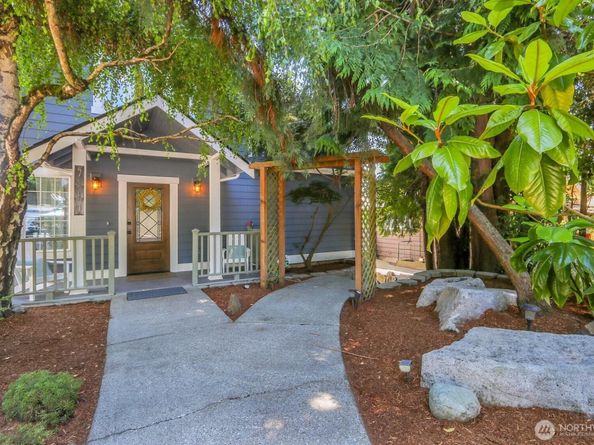 9510 9th Avenue NW, Seattle WA 98117