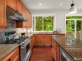 101 Shy Bear Way NW, Issaquah WA 98027