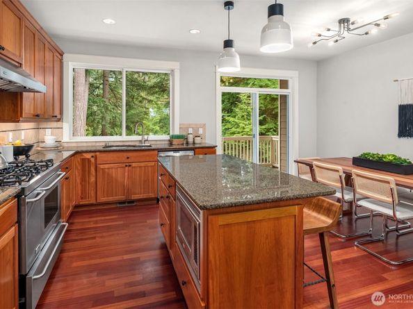 101 Shy Bear Way NW, Issaquah WA 98027
