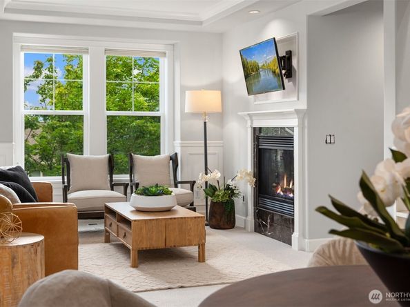 101 Shy Bear Way NW, Issaquah WA 98027
