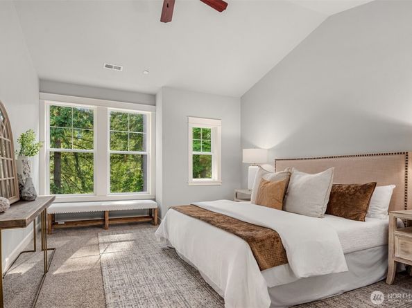 101 Shy Bear Way NW, Issaquah WA 98027