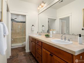 101 Shy Bear Way NW, Issaquah WA 98027