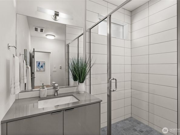 1504 1st Avenue N, Seattle WA 98109